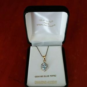 Necklace for any occaision.  Beautiful and elegant